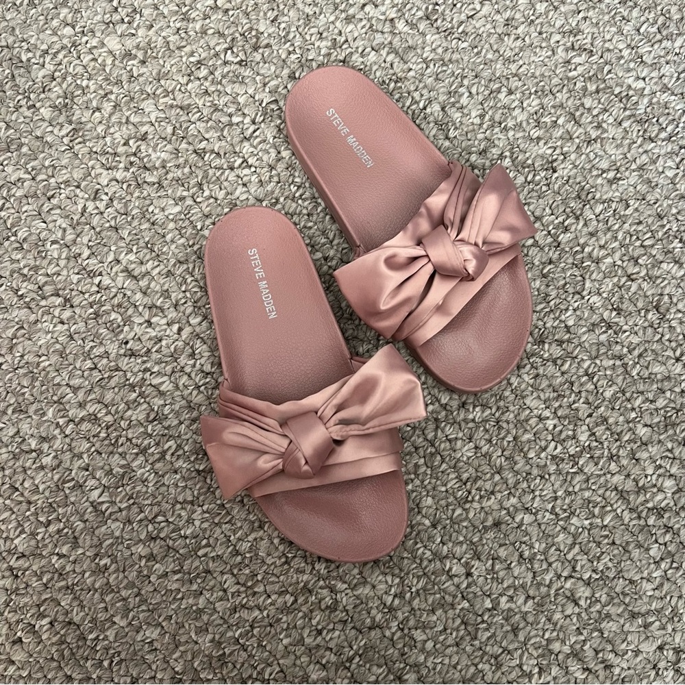 Steve Madden satin bow slides